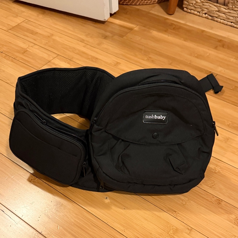 Tushbaby Hip Carrier black
